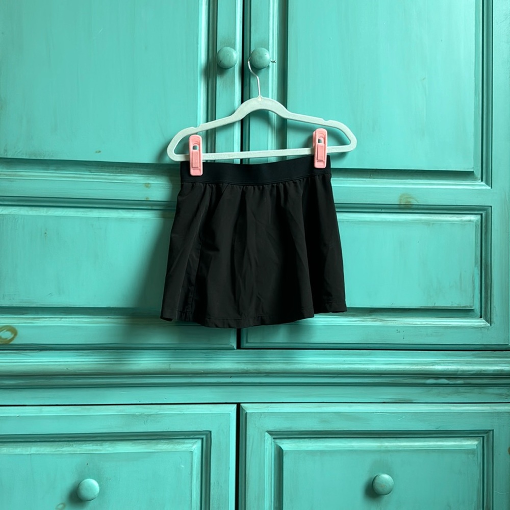 Black skirt